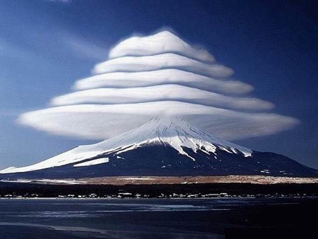 weird-beautiful-cloud-formations-3