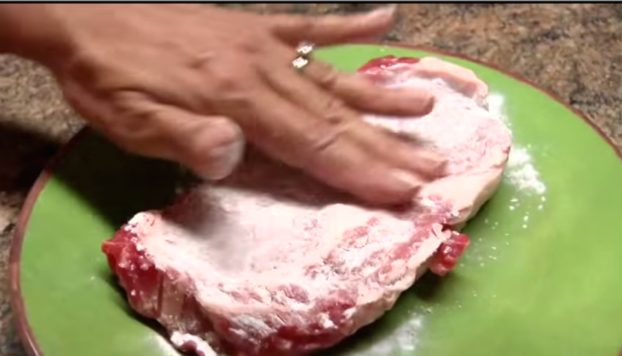 Why This Lady Put Baking Soda On A Steak, Will Make You A BBQ Master